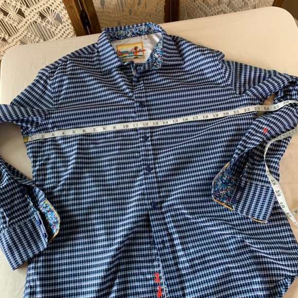 Robert Graham Blue Button-Up tropical flip cuff print Large - Picture 7 of 9